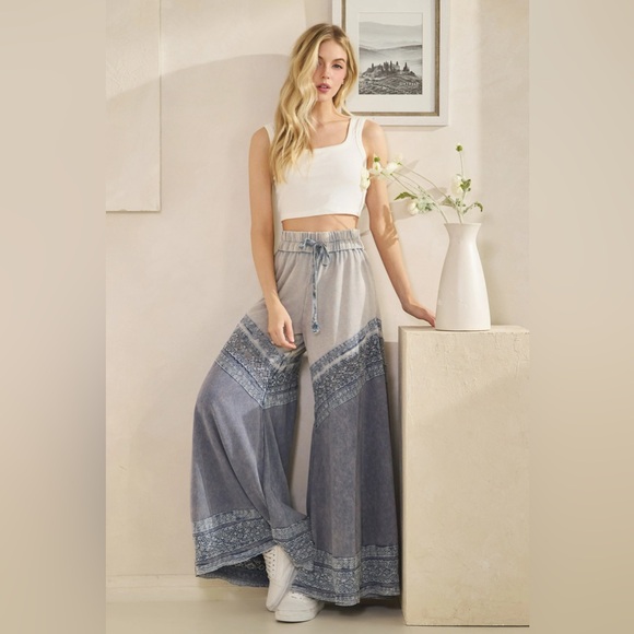 Gorgeous Oli & Hali Blue Wide-Leg Pants - Picture 5 of 10